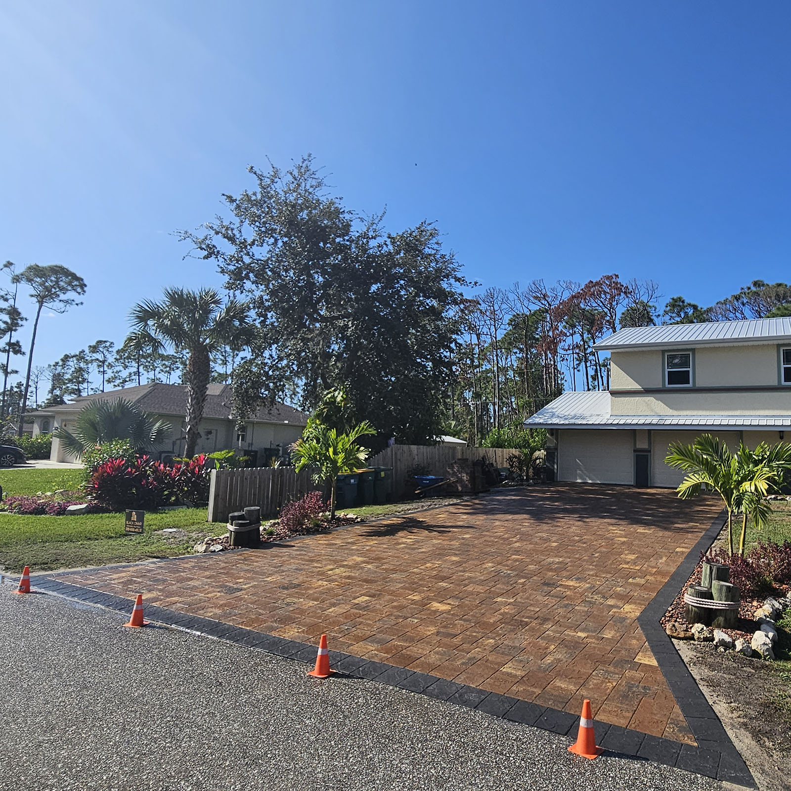 Sarasota Paver Driveway Install & Sealing