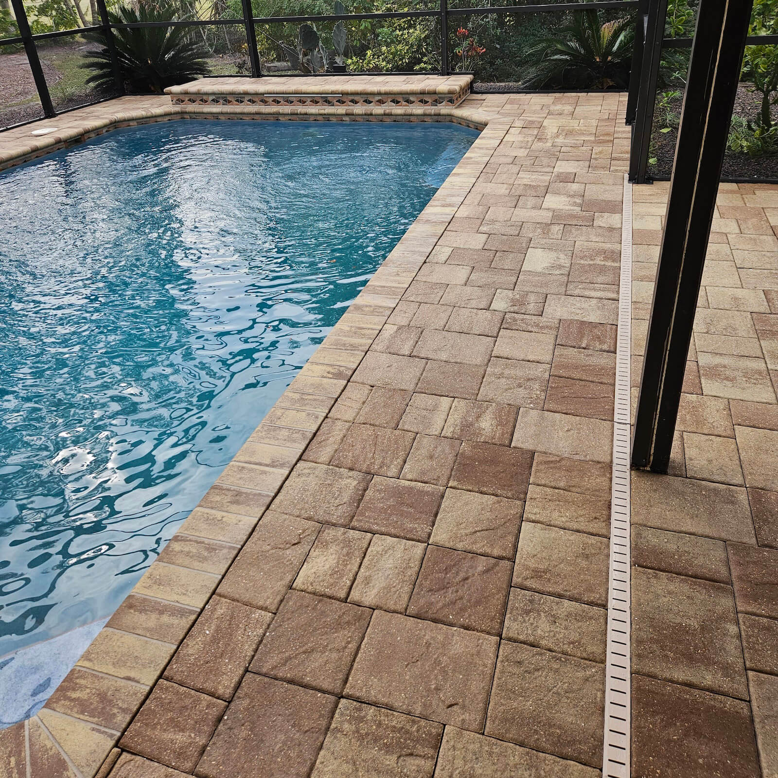 Pool deck pressure-washing North Port