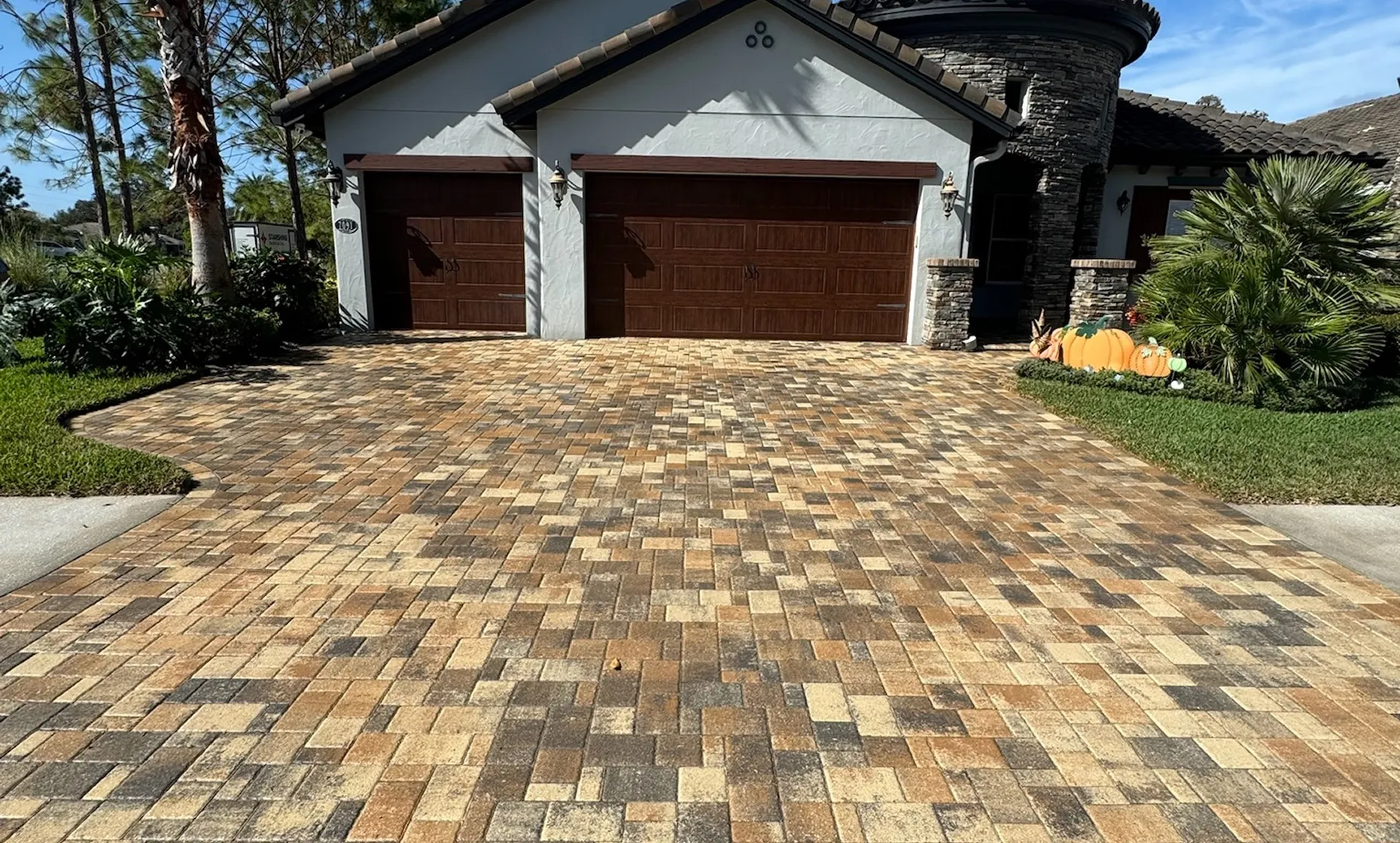 Tan Florida Driveway Pavers
